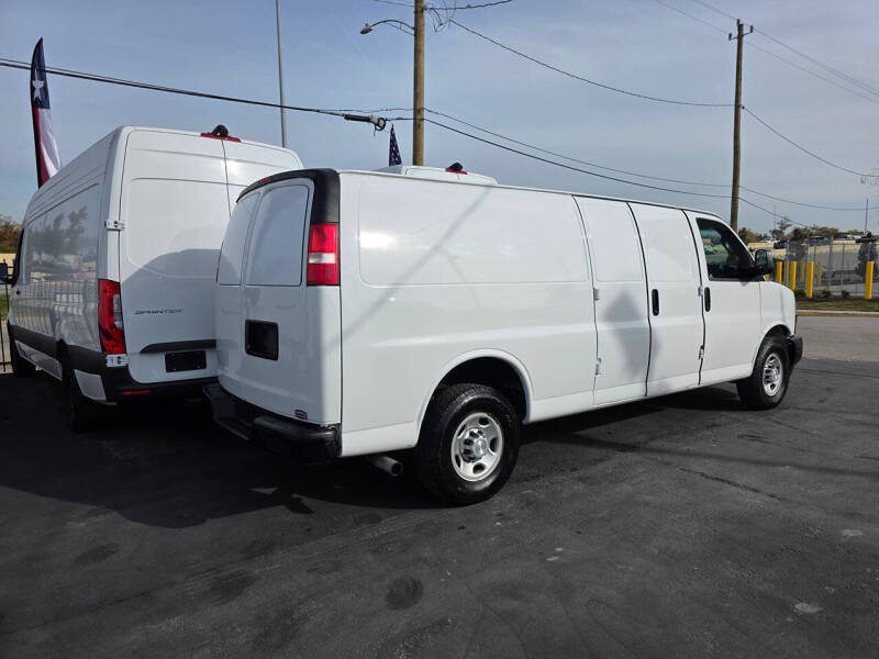 2019 Chevrolet Express 2500
