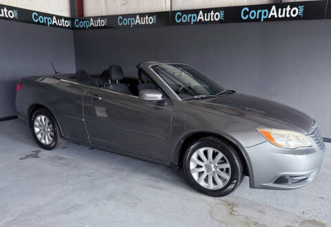 2013 Chrysler 200 Touring