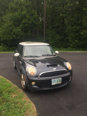 2007 MINI Cooper for sale at Dave's Garage Inc in Hampton NH