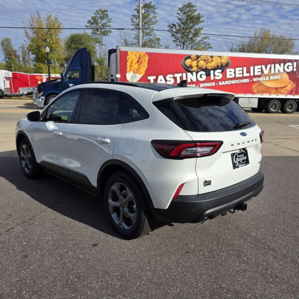 2026 Ford Escape Hybrid ST-Line Select