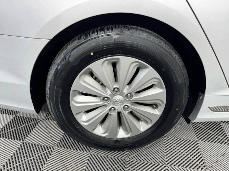 2016 Hyundai Sonata Hybrid SE