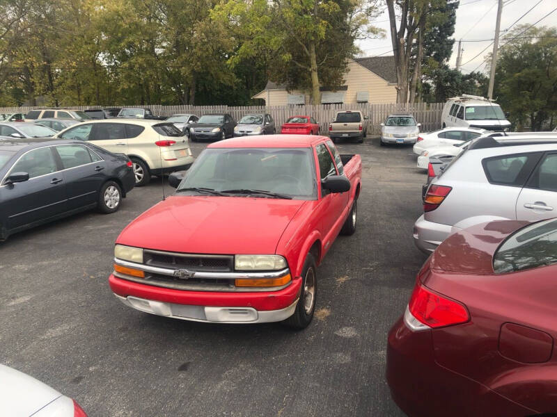 2003 Chevrolet S-10 for sale at Prospect Auto Mart in Peoria IL