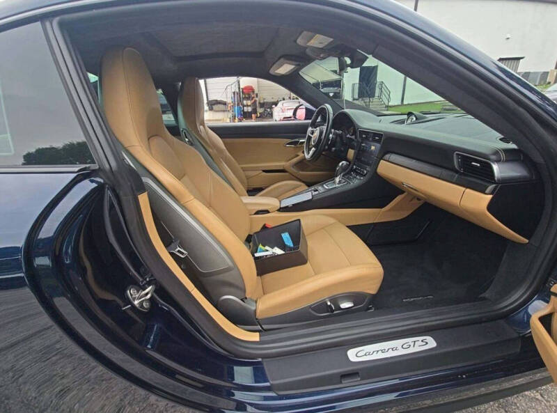 2018 Porsche 911 Carrera GTS