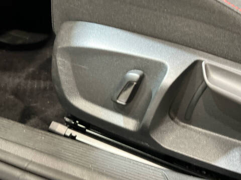 2022 Volkswagen Golf GTI S