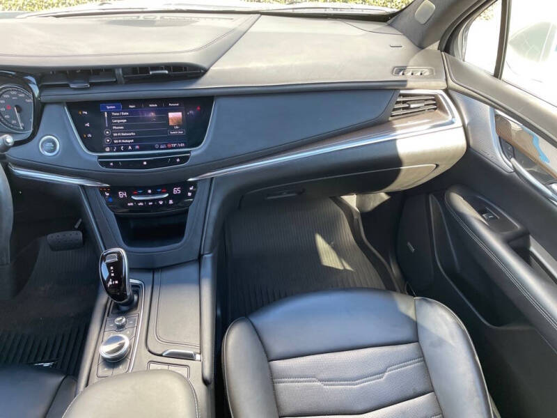 2020 Cadillac XT5 Premium Luxury