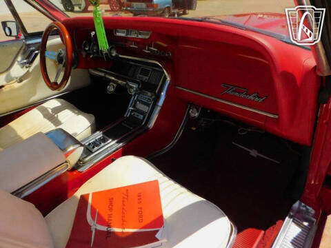 1965 Ford Thunderbird