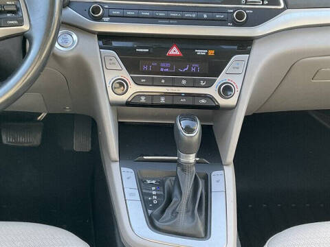 2017 Hyundai Elantra