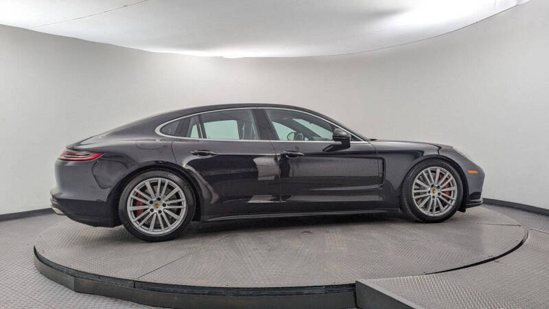 2017 Porsche Panamera Turbo