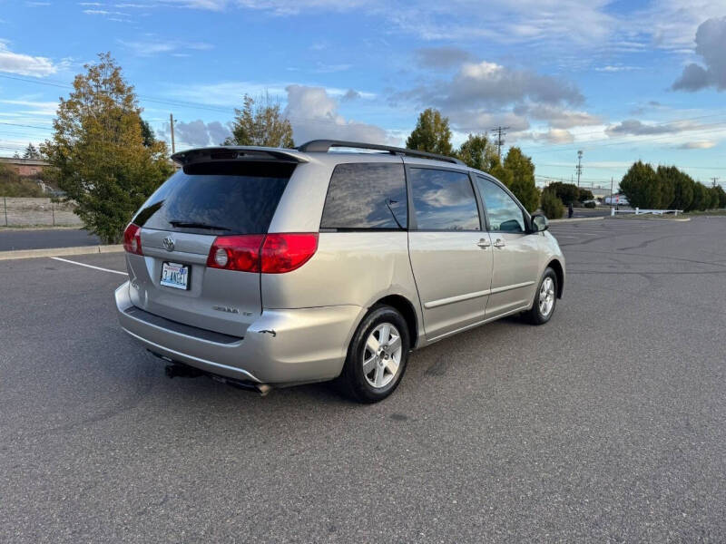 2007 Toyota Sienna CE 7-Passenger