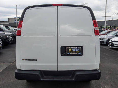 2024 Chevrolet Express 2500