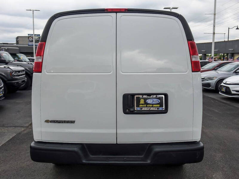 2024 Chevrolet Express 2500