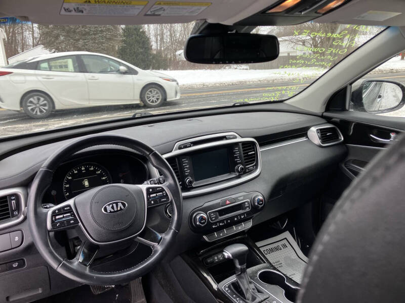 2019 Kia Sorento EX V6