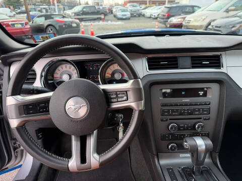2012 Ford Mustang V6 Premium