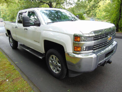 2015 Chevrolet Silverado 2500HD for sale at Lakewood Auto Body LLC in Waterbury CT