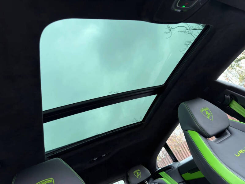 2024 Lamborghini Urus S