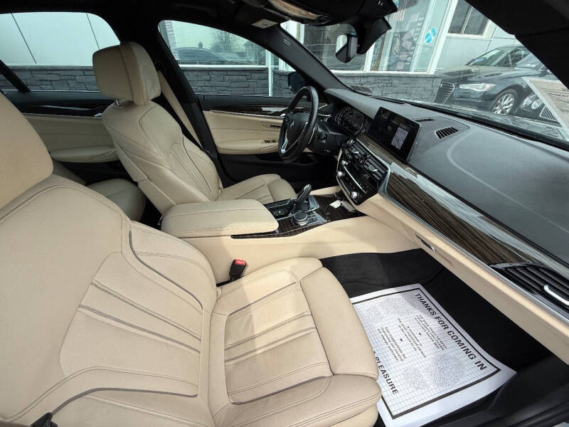 2018 BMW 5 Series 530i