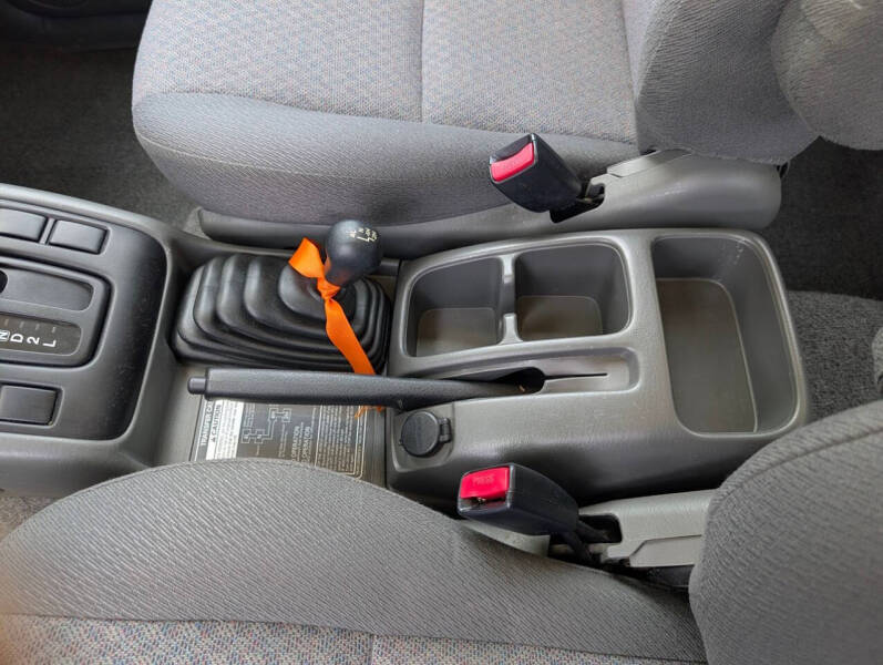 2004 Chevrolet Tracker