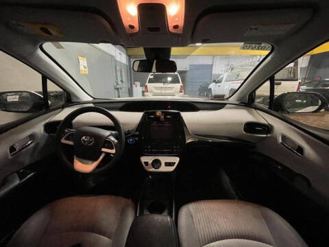 2018 Toyota Prius Two