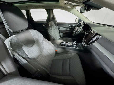 2023 Volvo XC60 B5 Core
