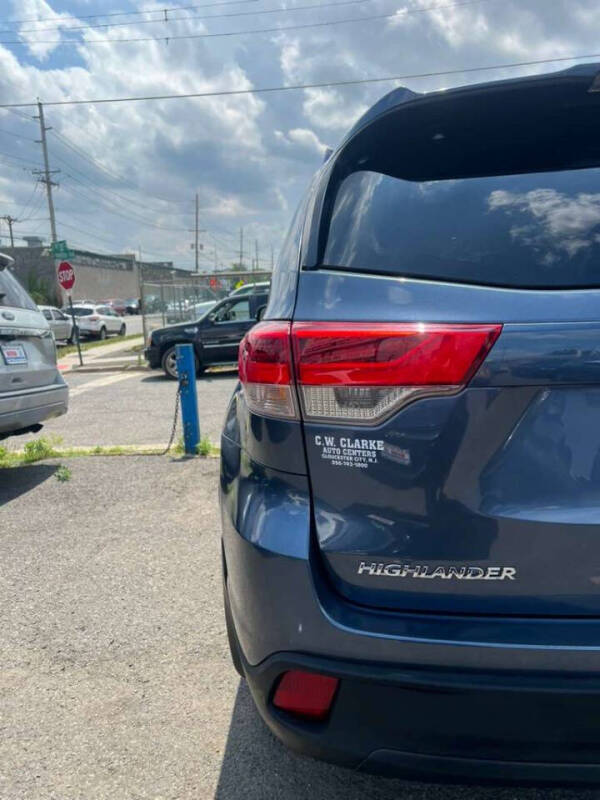 2017 Toyota Highlander LE Plus