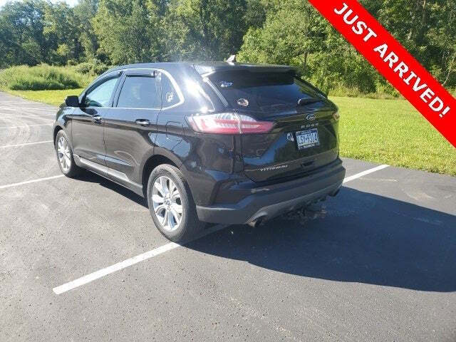 2021 Ford Edge Titanium