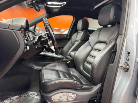 2015 Porsche Macan S