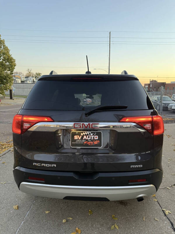 2017 GMC Acadia SLE-2