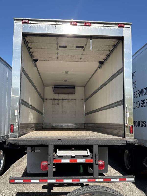 2019 International DuraStar 4300