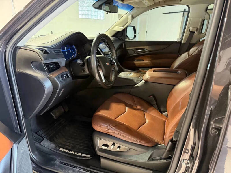 2018 Cadillac Escalade Premium Luxury