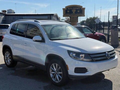2017 Volkswagen Tiguan 2.0T Wolfsburg Edition