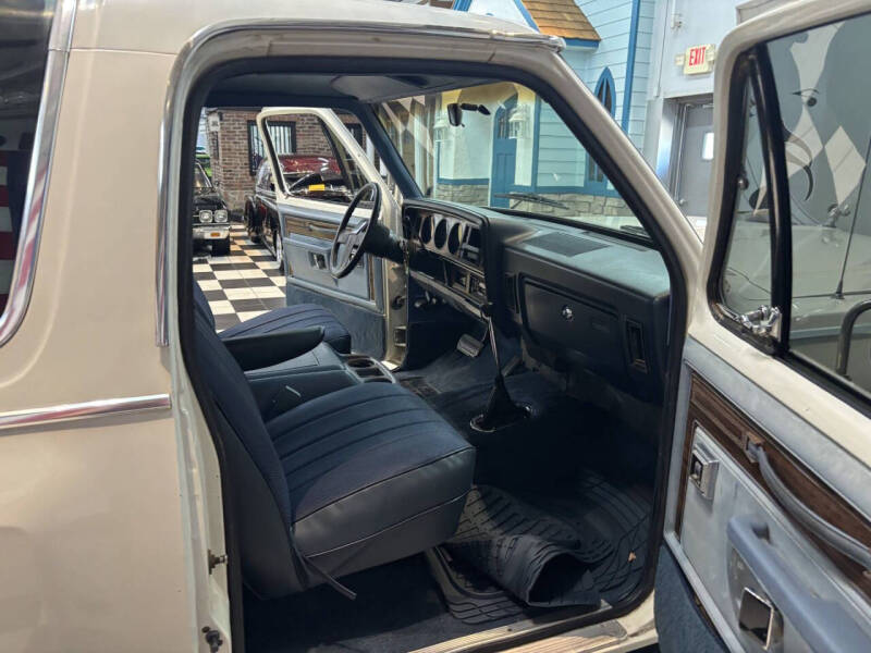 1985 Dodge Ramcharger