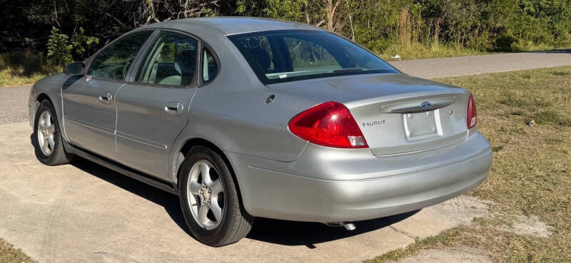 2003 Ford Taurus SES