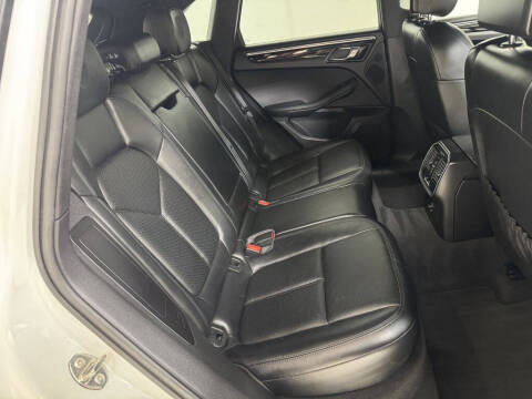2015 Porsche Macan S