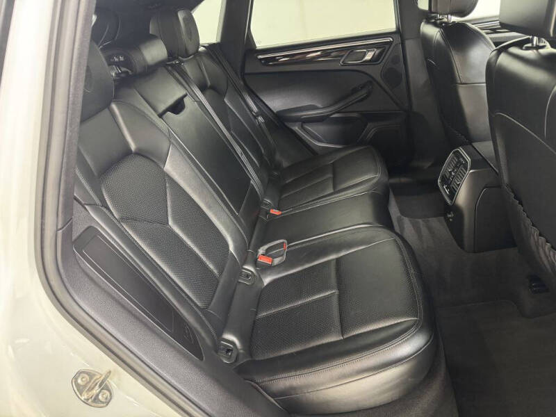 2015 Porsche Macan S