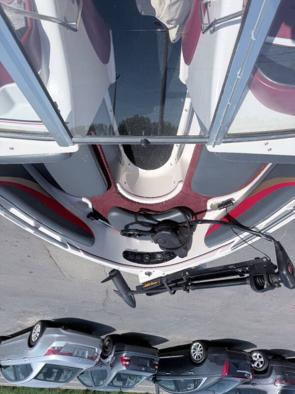 2003 Glastron GX185