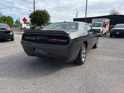 2022 Dodge Challenger SXT