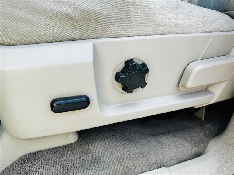 2011 Ford Expedition XLT