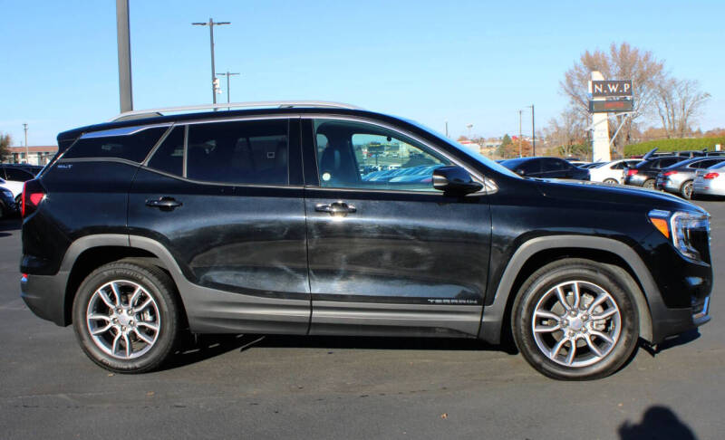 2024 GMC Terrain SLT