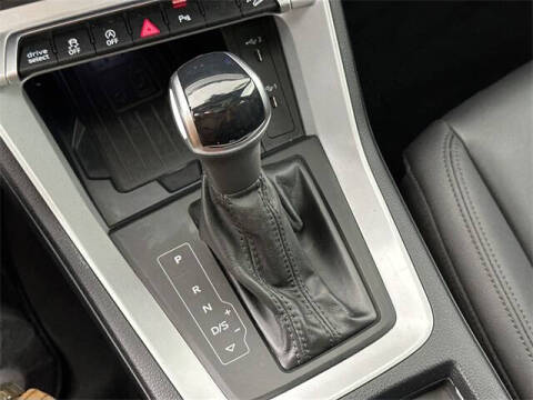 2024 Audi Q3 quattro S line Premium 45 TFSI