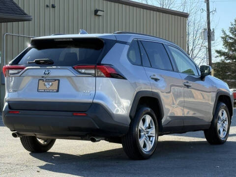 2020 Toyota RAV4 Hybrid XLE