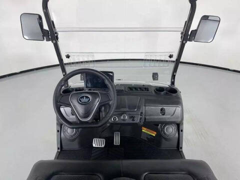 2025 Evolution MAVERICK 4 PLUS