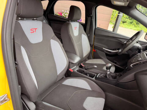 2017 Ford Focus ST