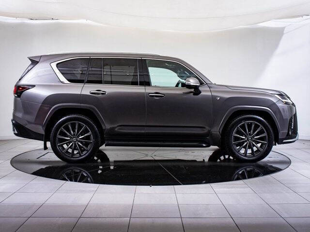 2022 Lexus LX 600 F SPORT Handling