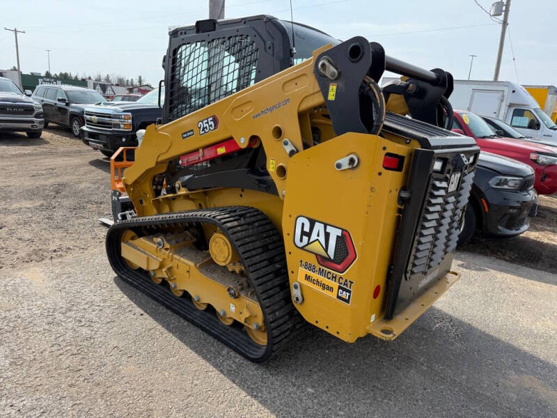 2024 Caterpillar 255 SKID STEER