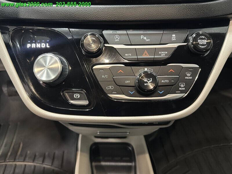 2019 Chrysler Pacifica Touring L