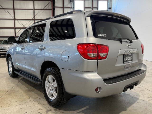 2016 Toyota Sequoia SR5