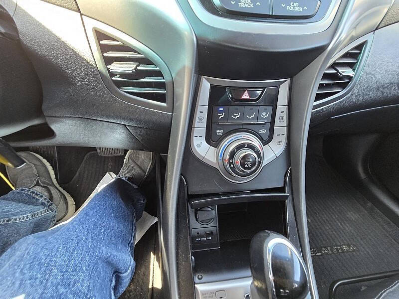 2013 Hyundai Elantra
