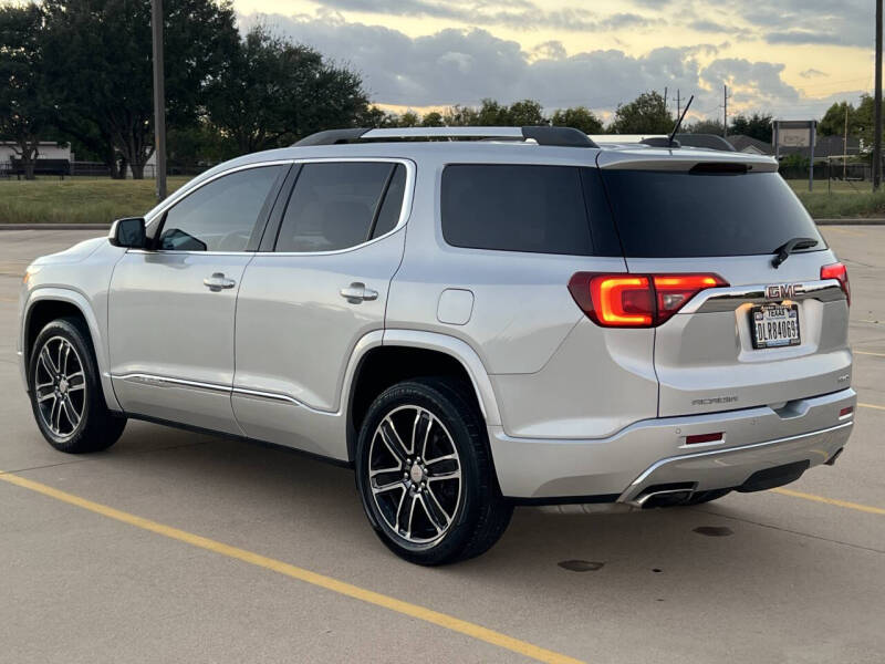 2019 GMC Acadia Denali