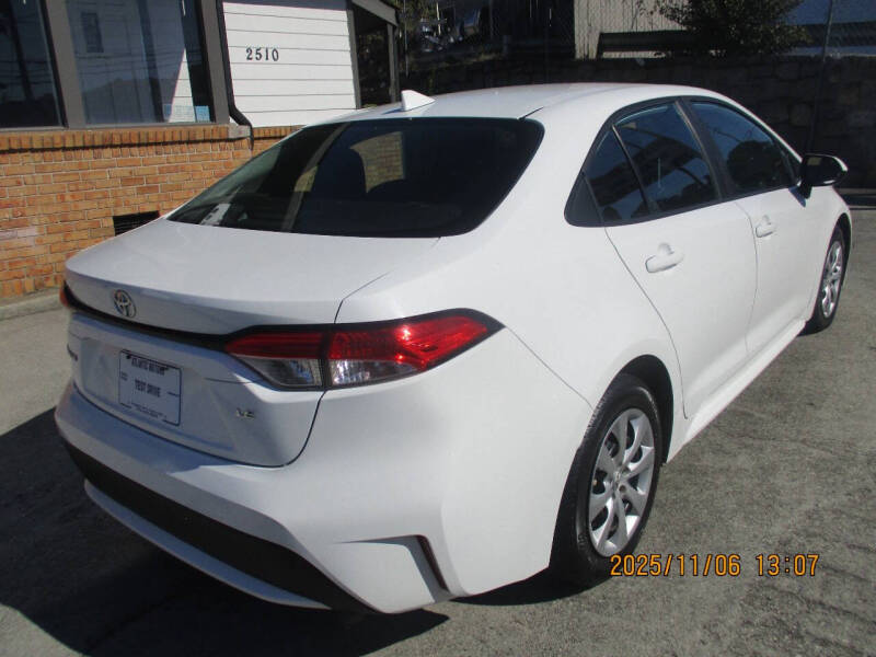 2020 Toyota Corolla LE