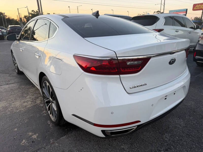 2018 Kia Cadenza Technology